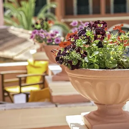 Efi * Ájosz Górdiosz