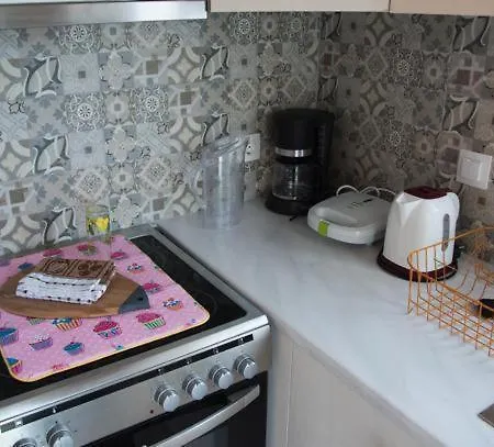 Efi * Ájosz Górdiosz