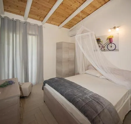 Apartament Efi