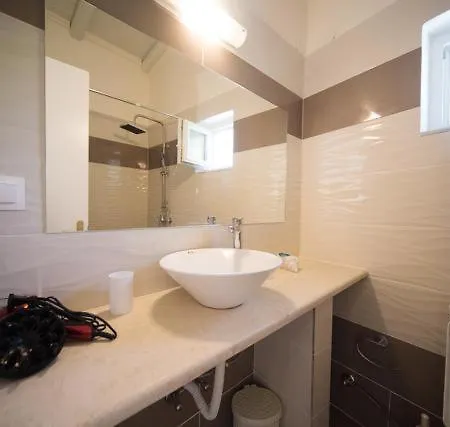 Efi * Agios Gordios (Corfu)